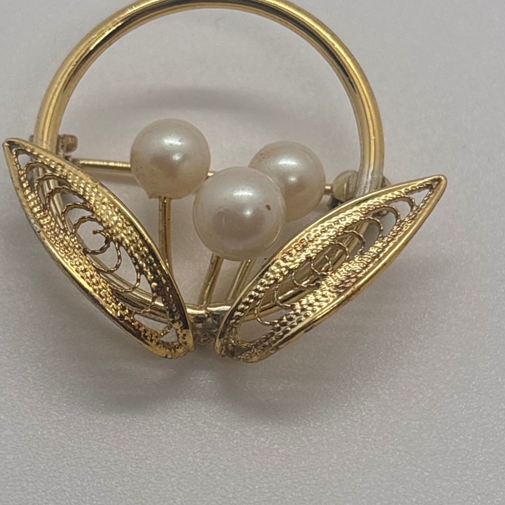 Gold Tone Filigree Brooch with Three Pearls Floral Design Pin Women